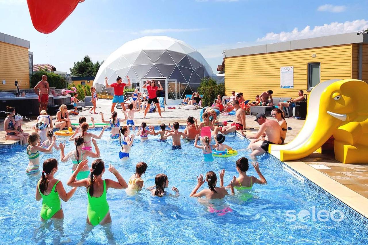 Soleo Family - 3 Baseny, 4 Jacuzzi, Sauna Finska, Animacje, Malpi Gaj, 3 Sale Zabaw, 4 Place Zabaw, 2 Restauracje - 3 Min Od Morza Lodge Rewal